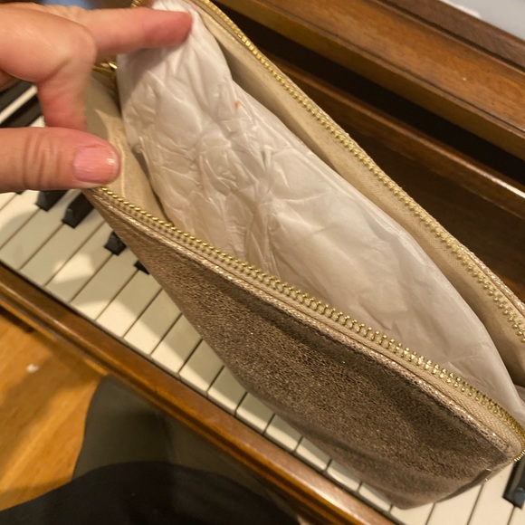 India Hicks Gold evening bag - Picture 2 of 2